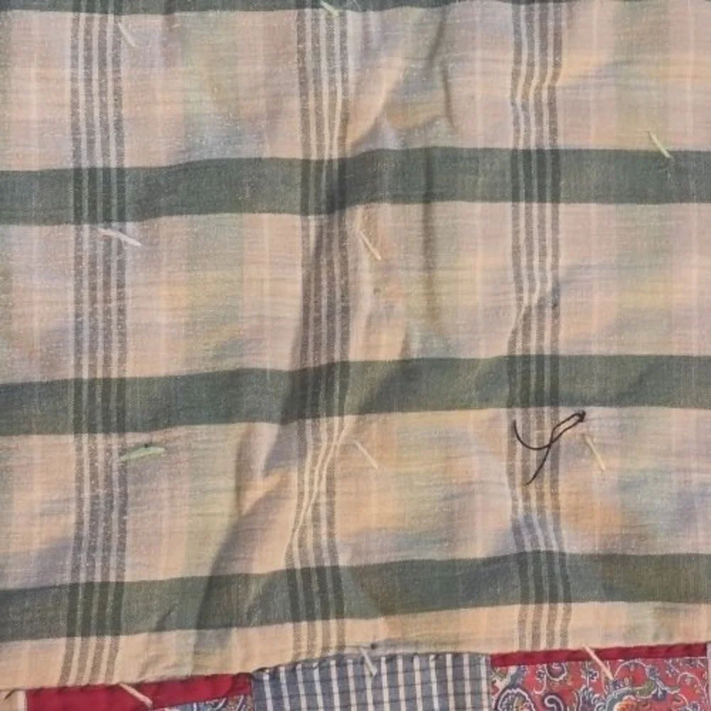Vintage Handmade Patchwork Tied Quilt Red Multi Color‎ Scrap Cotton 81x65 Folk